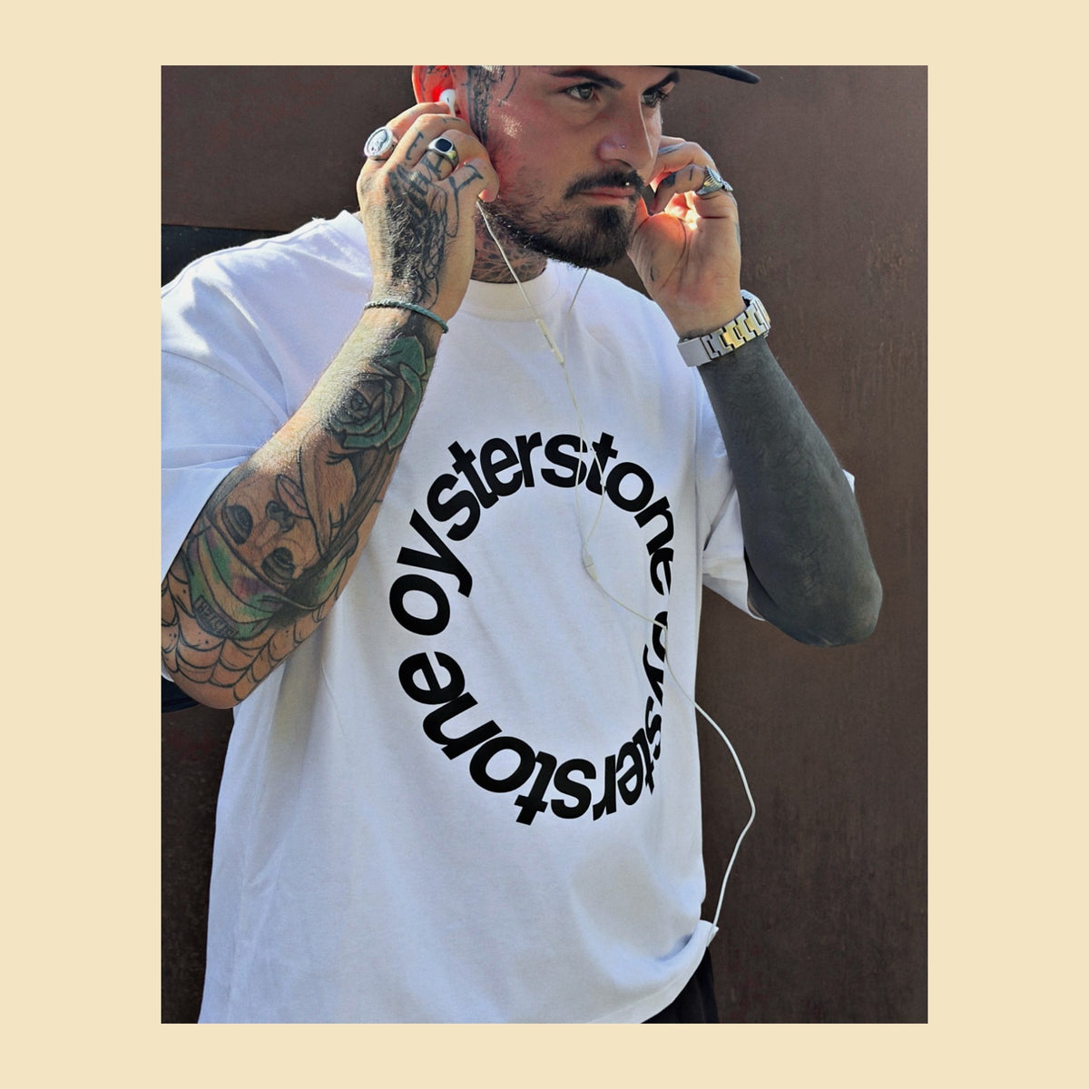 Camiseta blanca MEMORIES de algodon 200 gramos con auriculares con cable
